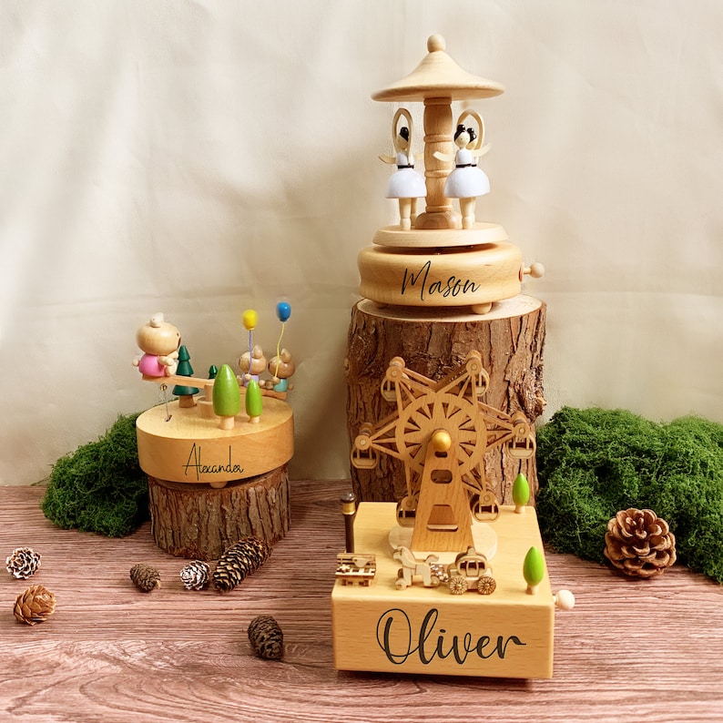 Personalized Music Box Mountain Scene, Choose Your Song, Unique Personalized Gift, Engraved buy Music Box, Unique Father Gift, Rustic Music Box